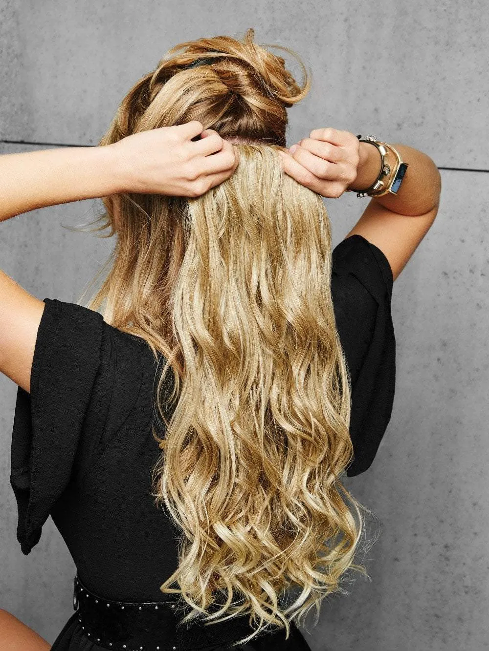 22" Curly Clip In Extension (1pc) | DISCONTINUED