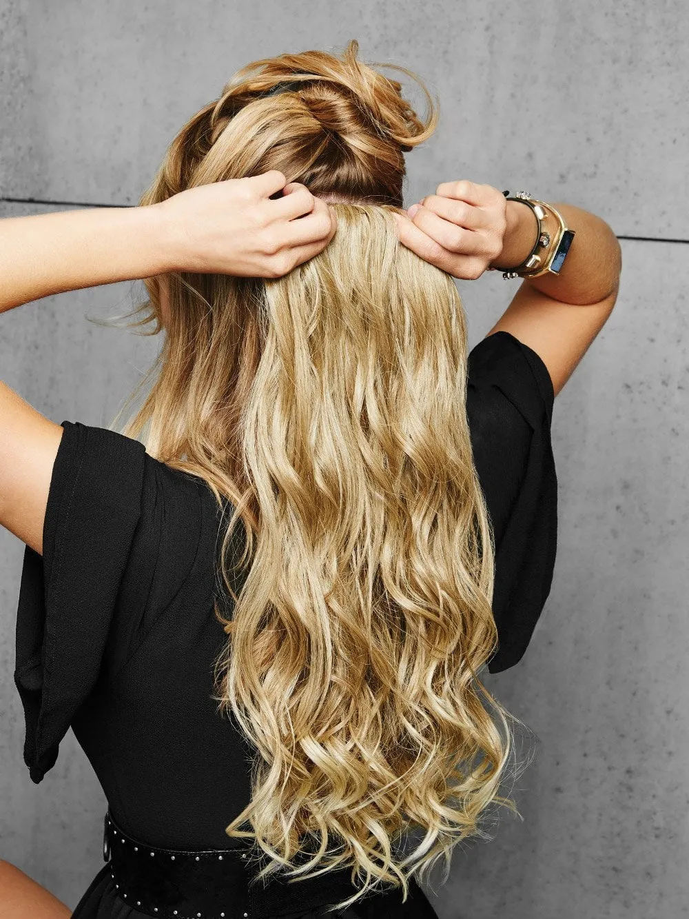 22" Curly HF Synthetic Clip In Extension (1 Piece) | CLOSEOUT